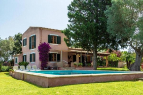 Villa in Alcudia with passion and care in every detail by Renthousing